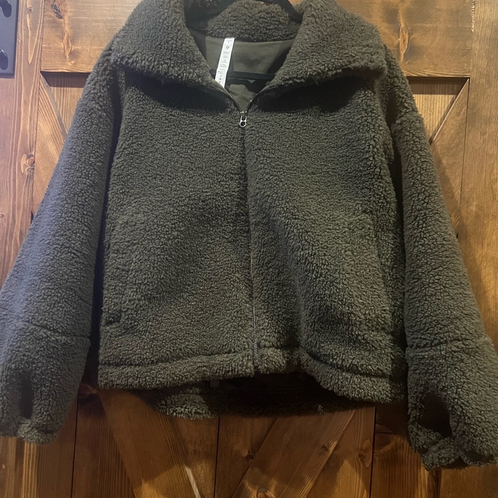 Lululemon cinchable zip up